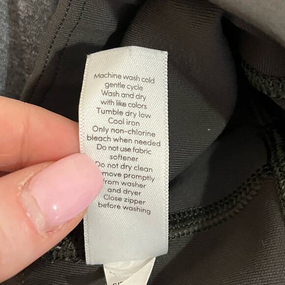 Athleta All In Structure 7/8 Tight Size Large - Picture 10 of 10